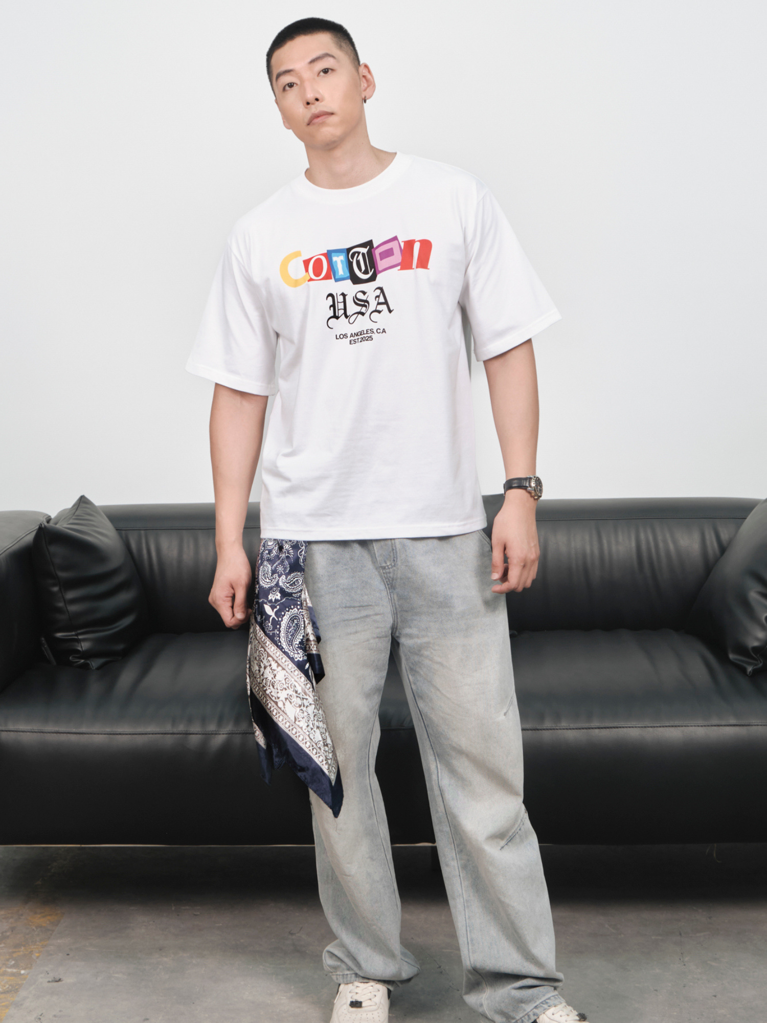 Áo Thun Relaxed Fit USA Paper Cut