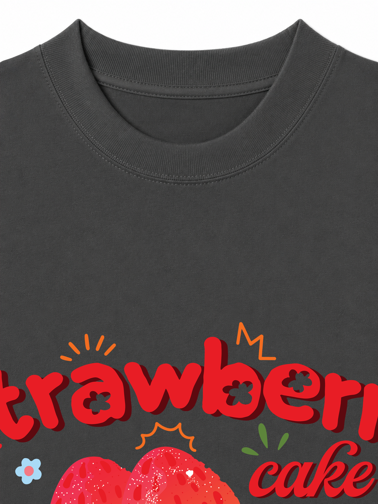 Áo Thun Relaxed Fit Strawberry Cake