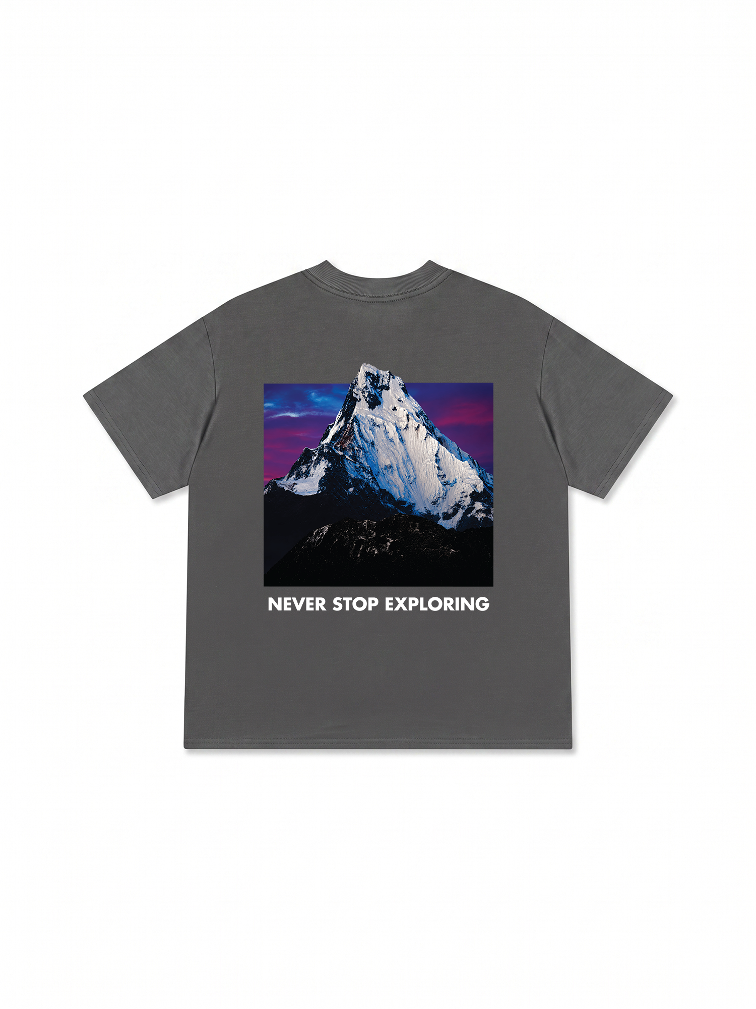 Áo Thun Relaxed Fit Adventure Never Stop Exploring