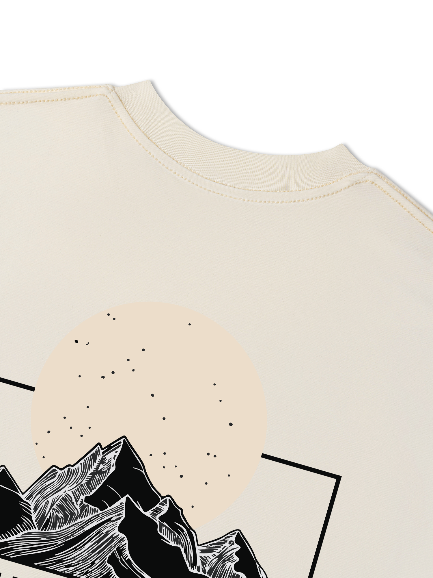 Áo Thun Relaxed Fit Tshirt Adventure I Need More Space