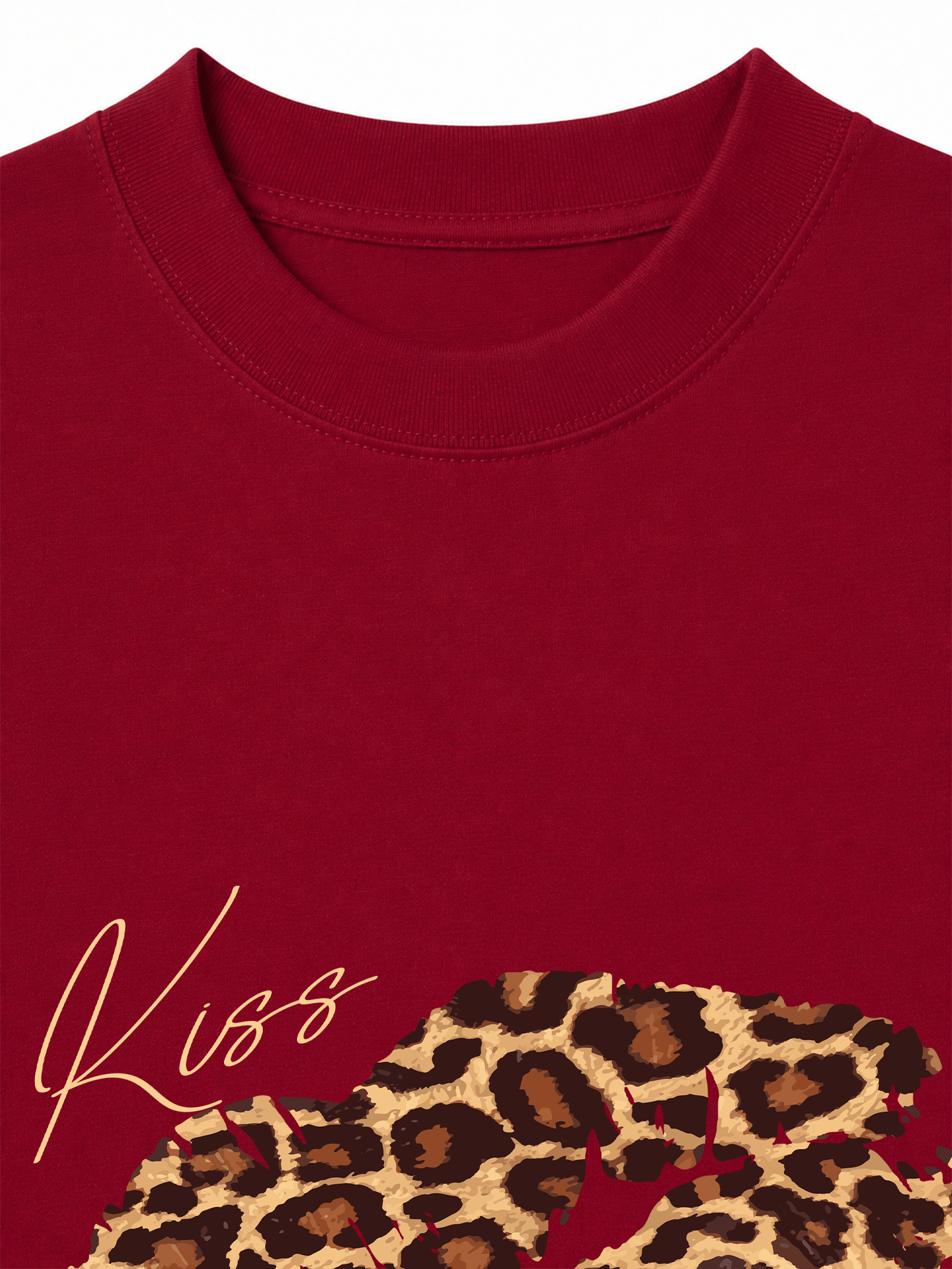 Áo Thun Relaxed Fit Urban Leopard Kiss Lip
