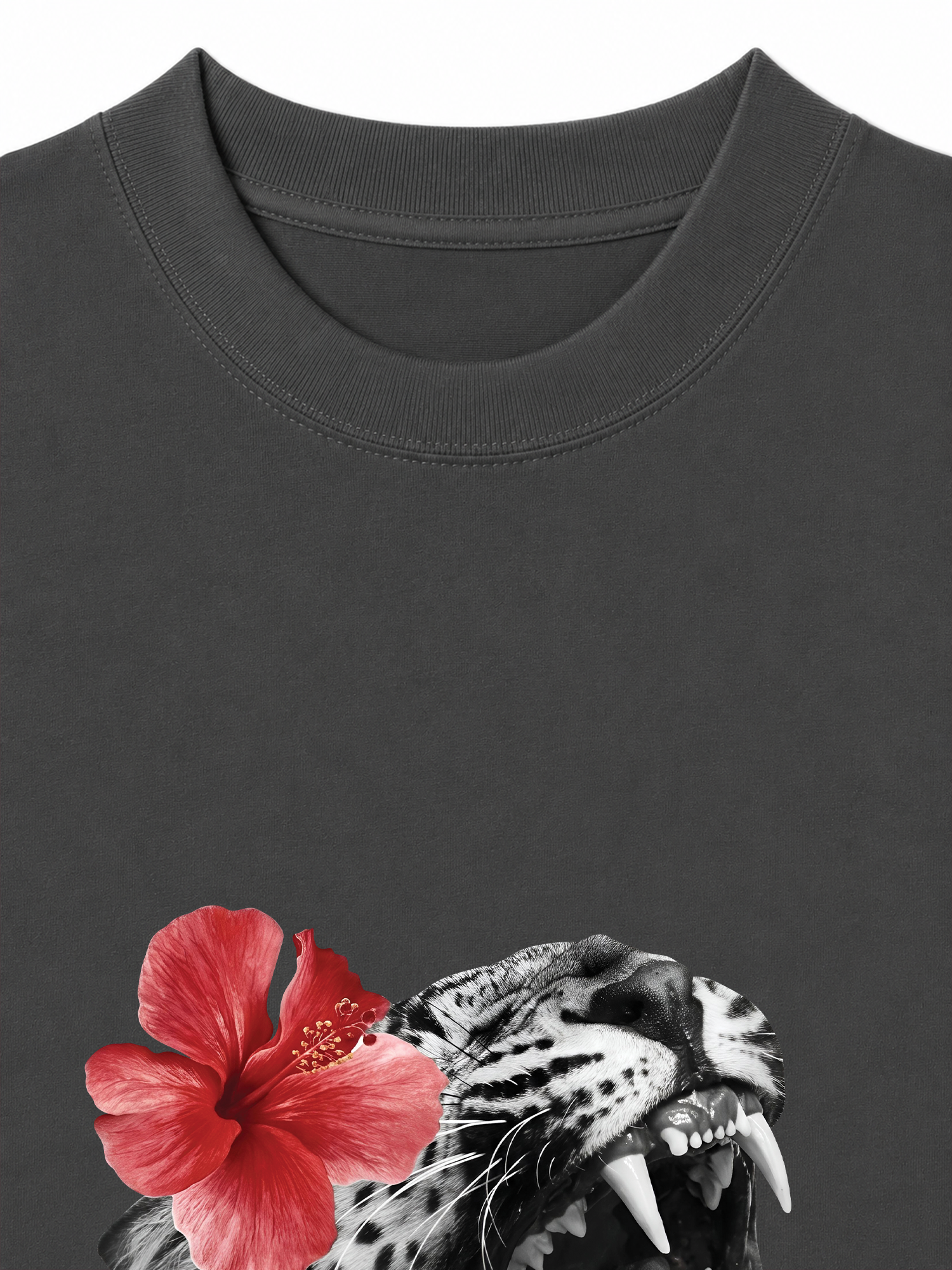 Áo Thun Relaxed Fit Urban Leopard Roar Flower