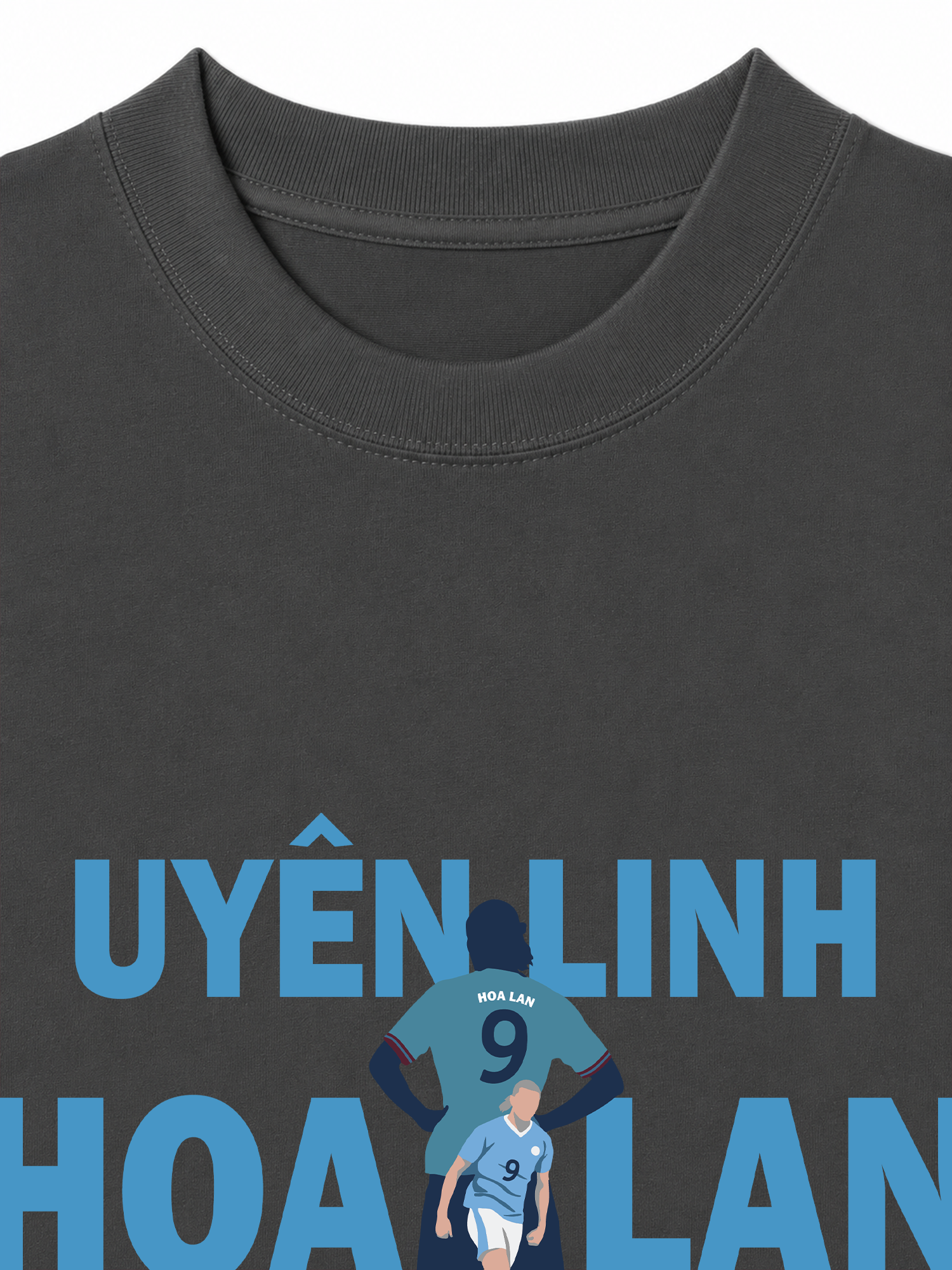 Áo Thun Relaxed Fit Soccer Uyên Linh Hoa Lan