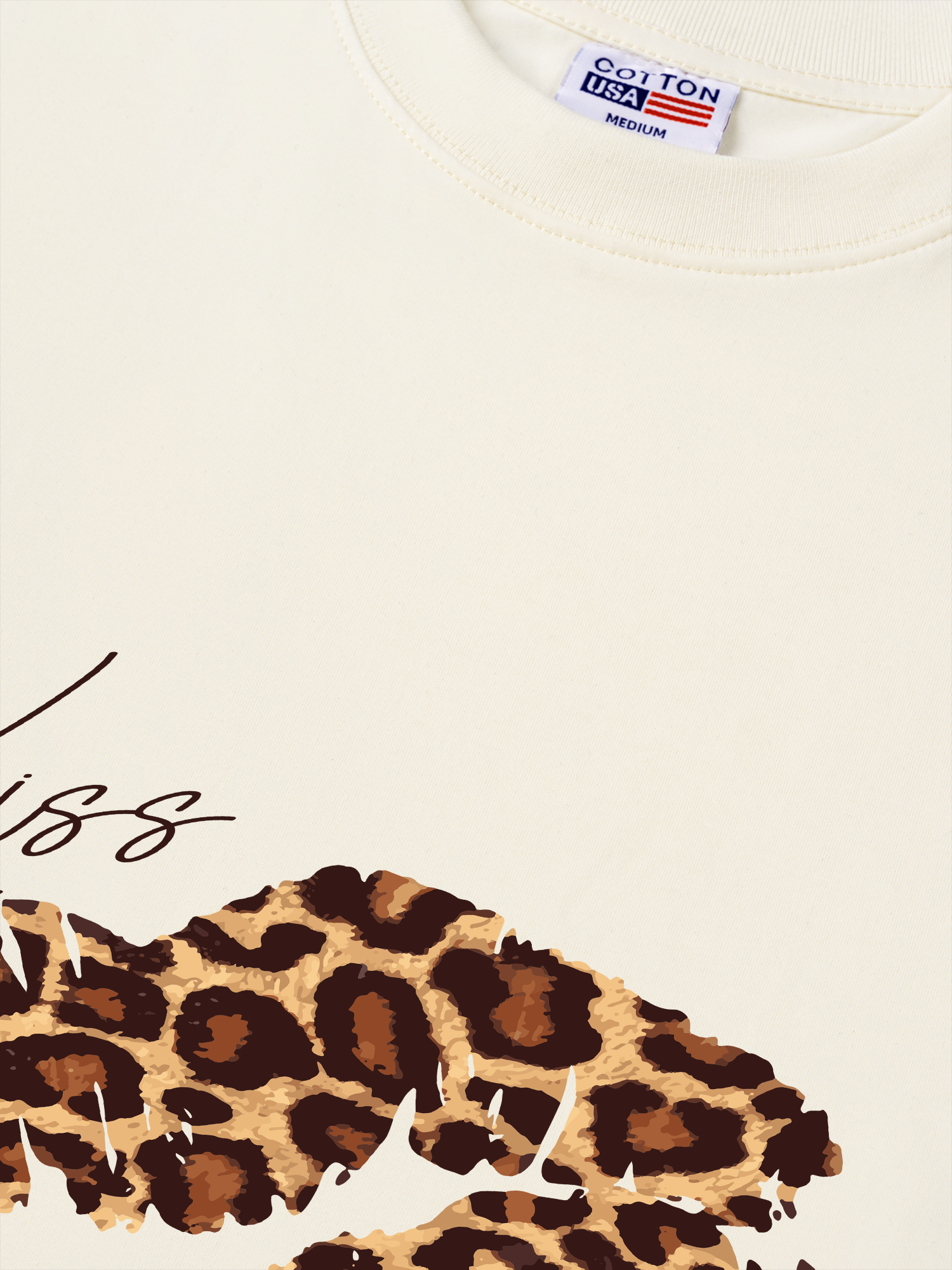 Áo Thun Relaxed Fit Urban Leopard Kiss Lip