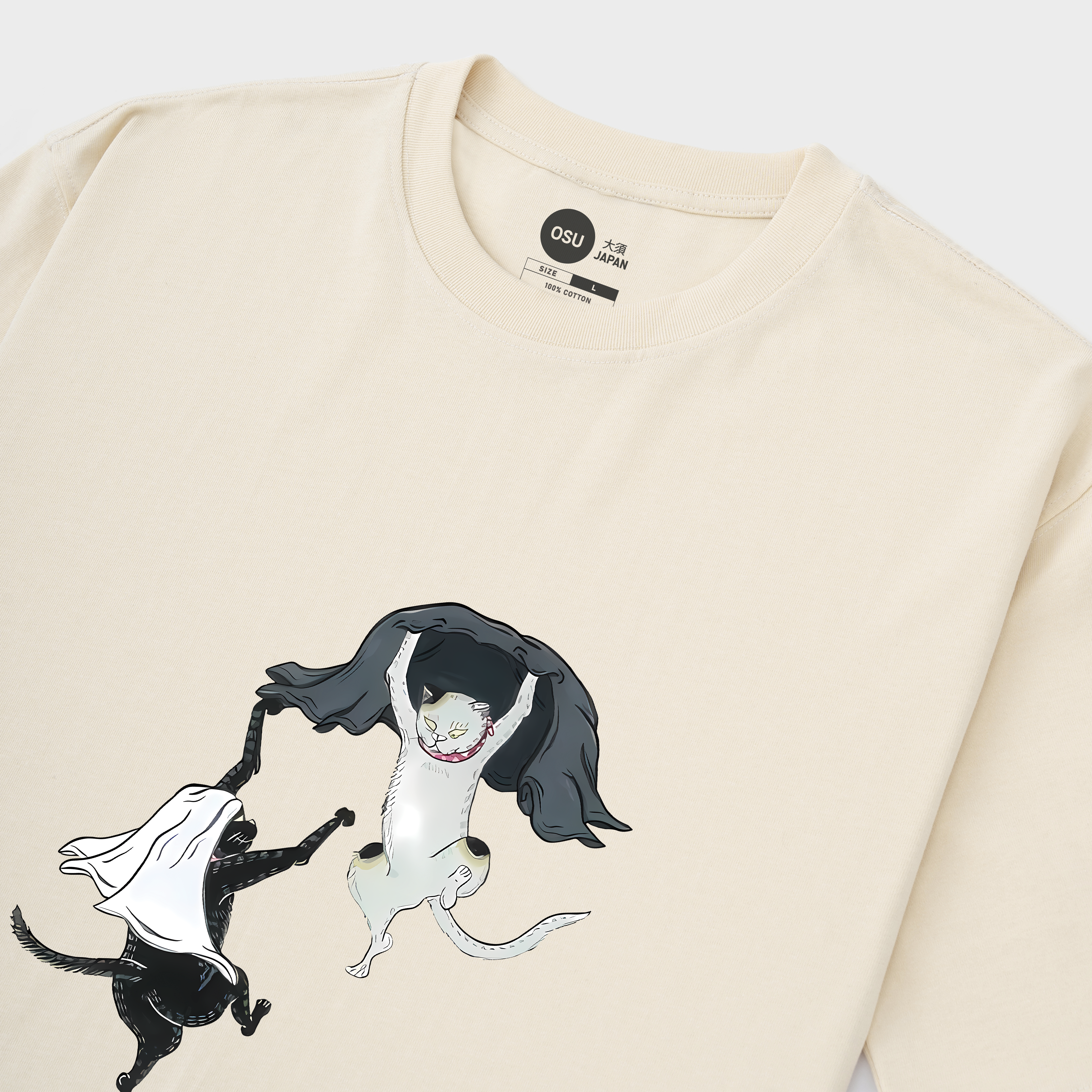 JAPANESE CATS CHASE EACH OTHER T-SHIRT / KEM