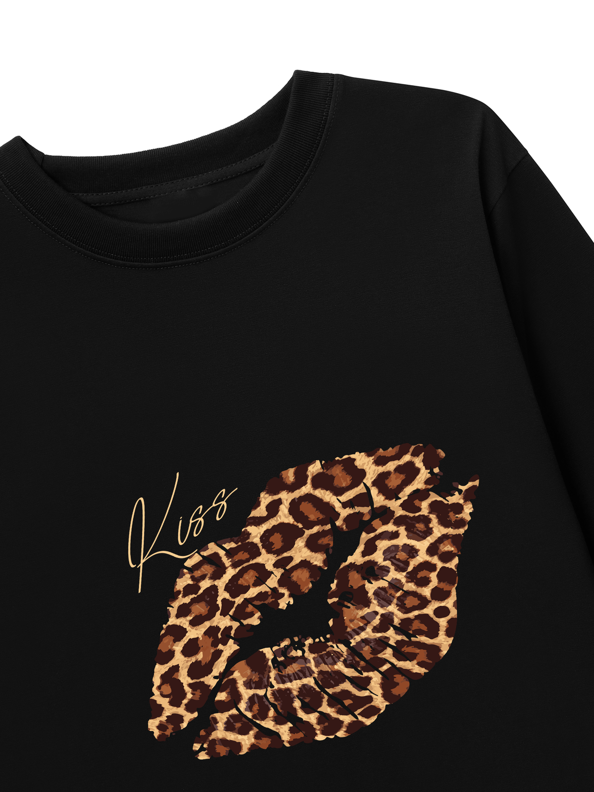 Áo Thun Dài Tay Urban Leopard Kiss Lip