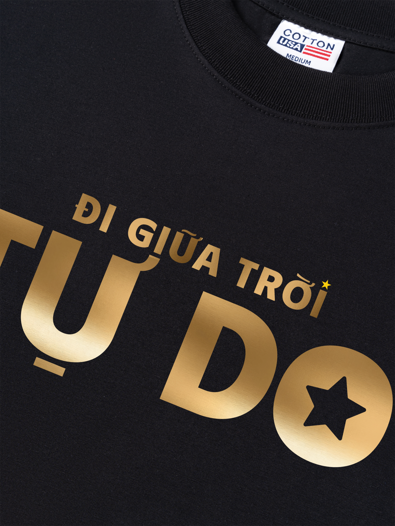 Áo Thun Relaxed Fit Đi Giữa Trời Tự Do