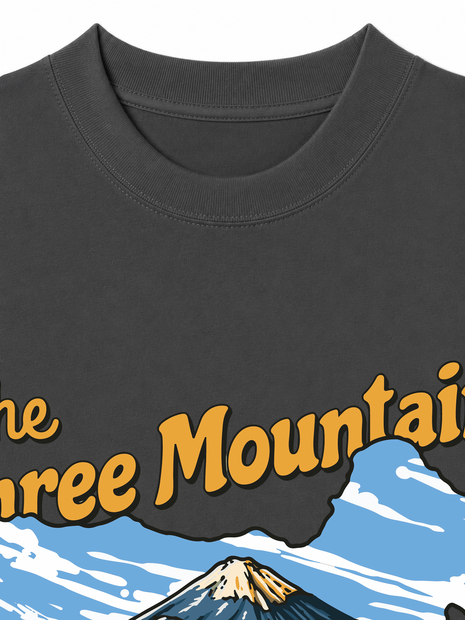 Áo Thun Relaxed Fit Adventure The Three Mountains