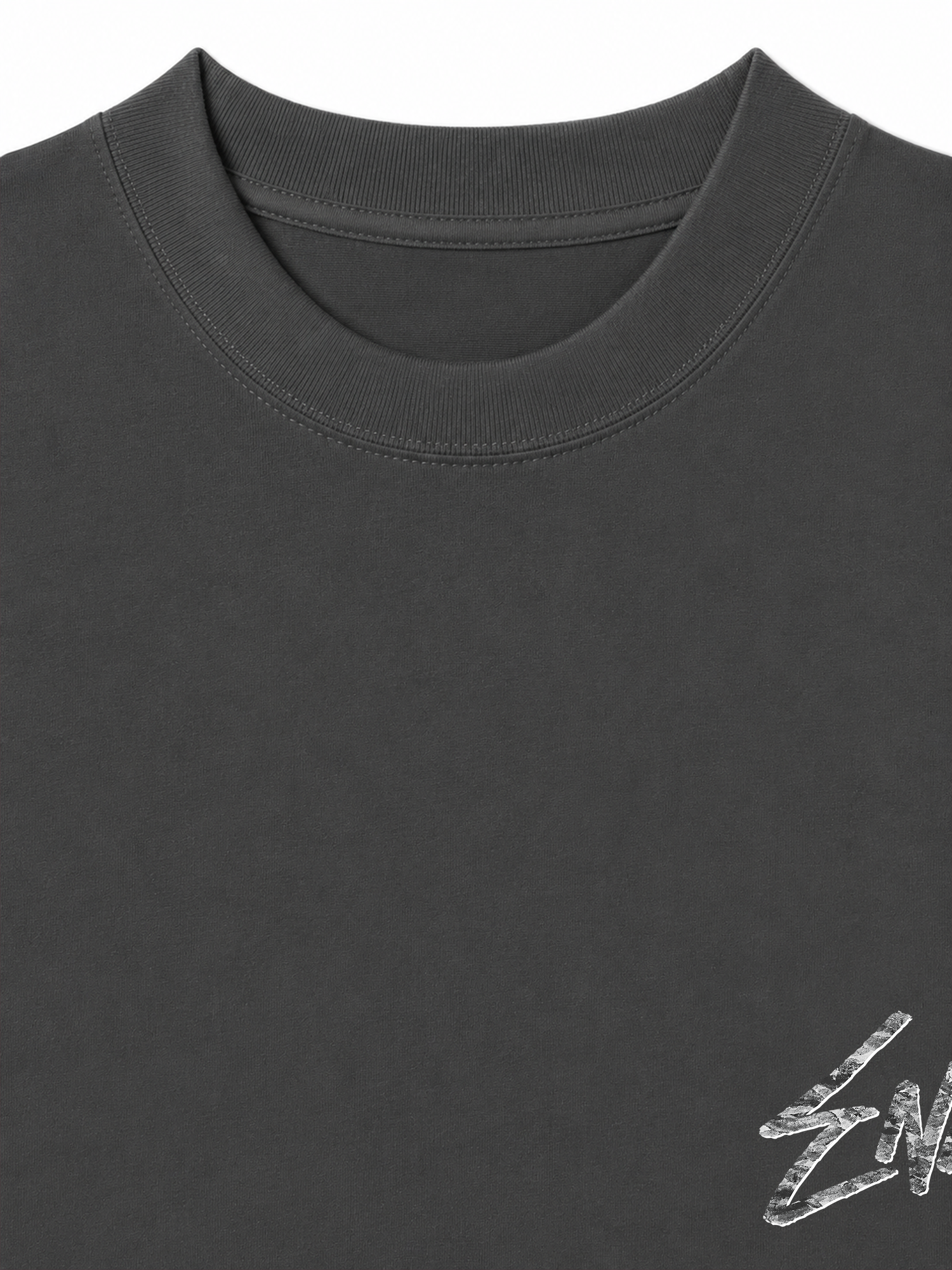 Áo Thun Relaxed Fit Energy Black & White Lucky Kiss