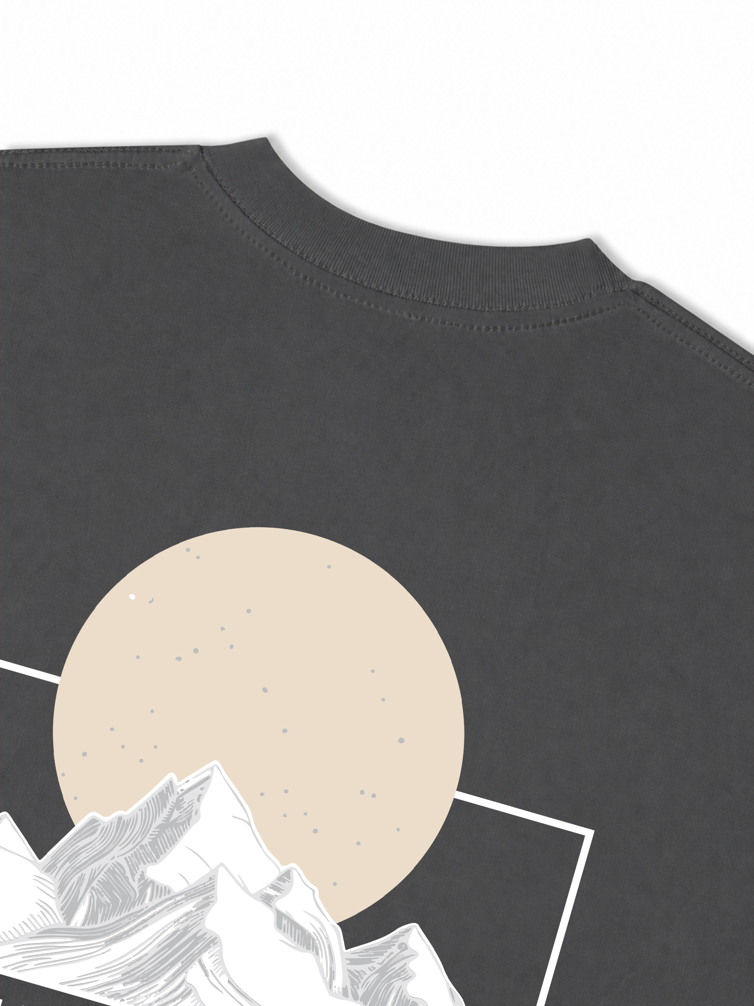 Áo Thun Relaxed Fit Tshirt Adventure I Need More Space