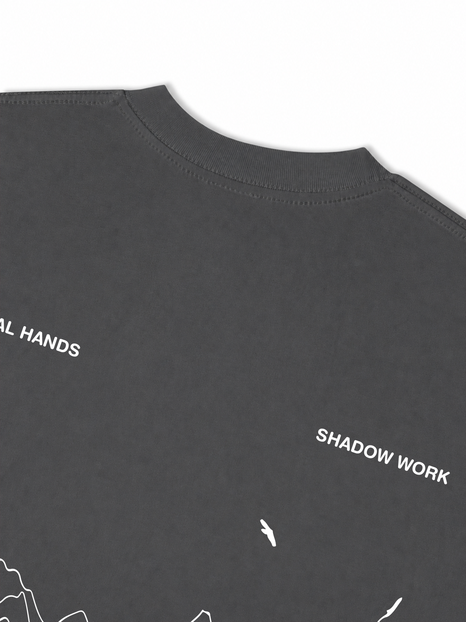 Áo Thun Relaxed Fit Adventure Mammal Hands Shadow Work