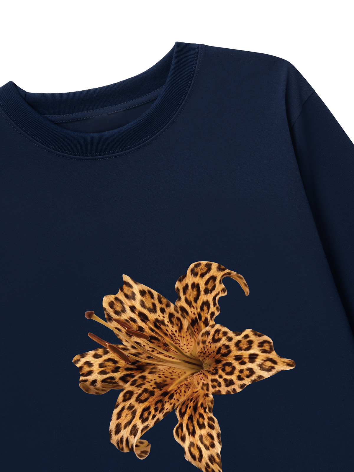 Áo Thun Dài Tay Urban Leopard Flower