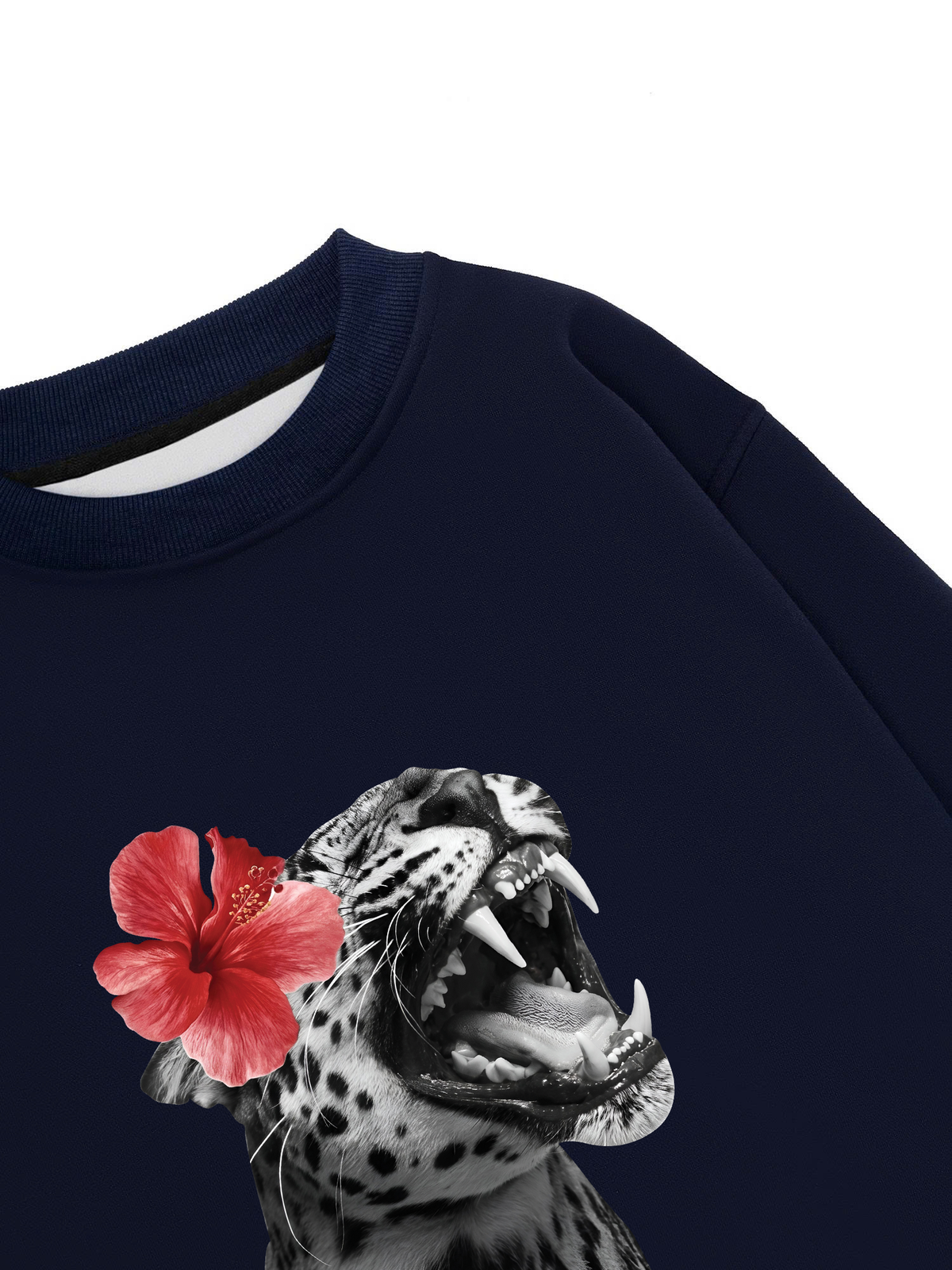Áo Sweater Nỉ Hai Da Urban Leopard Roar Flower