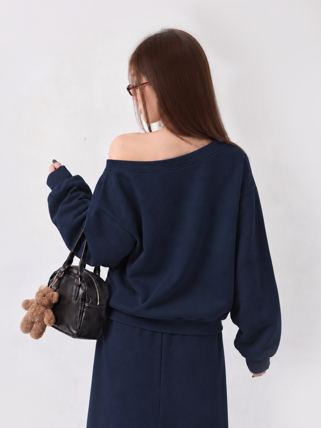 Áo Sweater Lệch Vai Nỉ Hai Da Cotton USA Basic