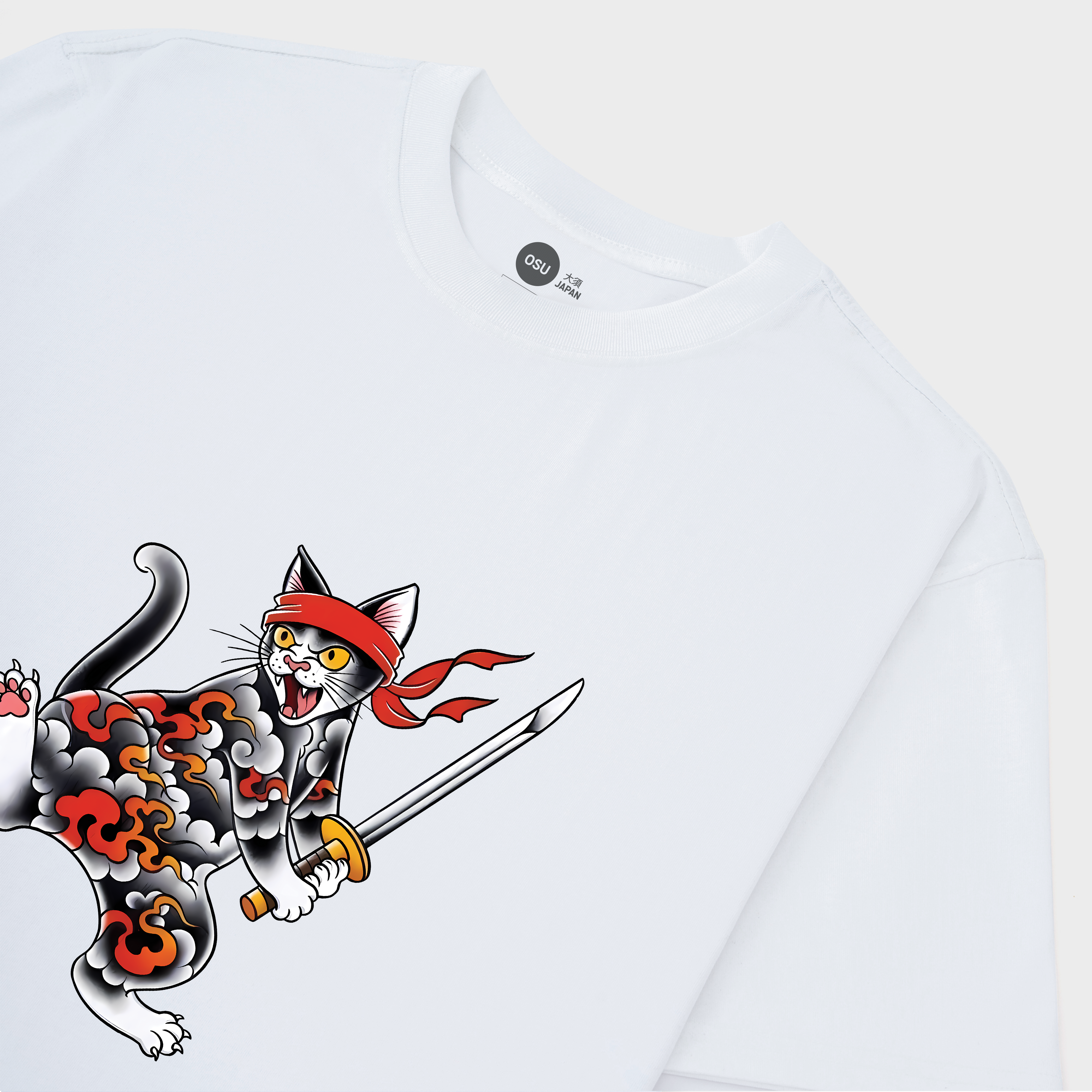 JAPAN CAT HOLDING A SWORD T-SHIRT / TRẮNG