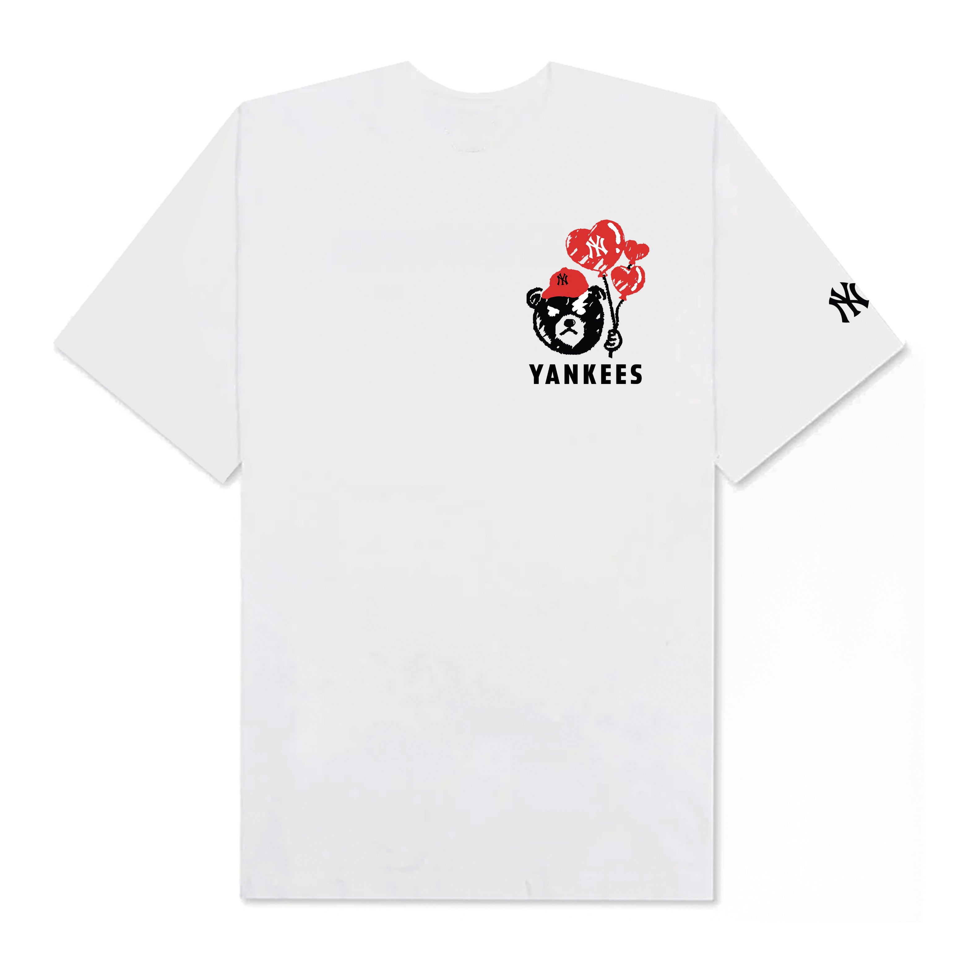 MLB New York Yankees Mega Bear Flower T-Shirt