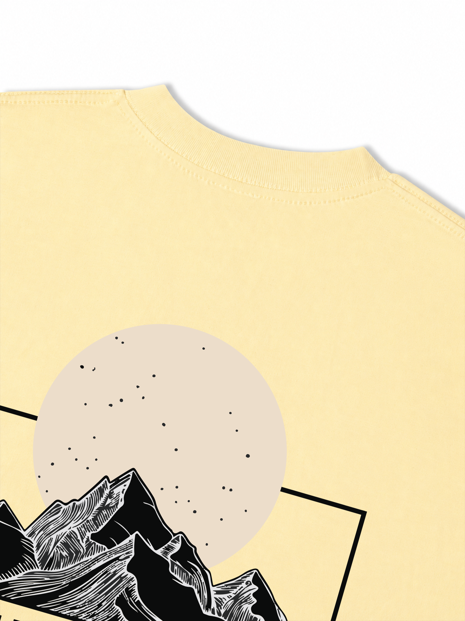 Áo Thun Relaxed Fit Tshirt Adventure I Need More Space